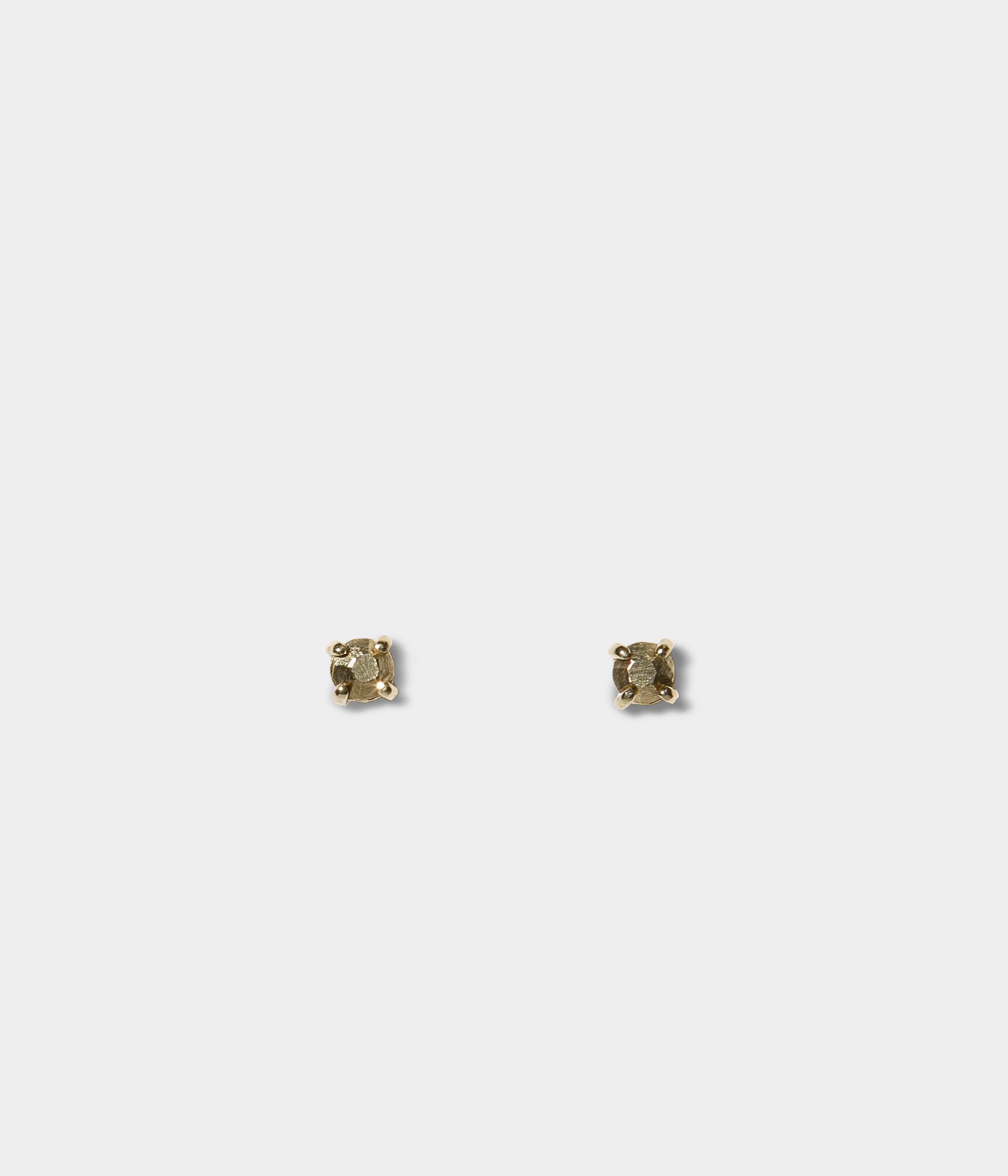 Mini-stone prong earrings 14K