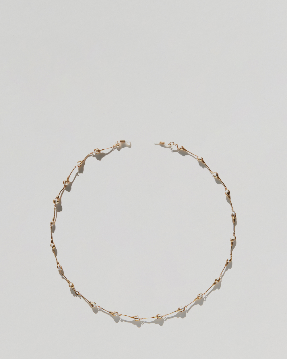 Rose buds glasses chain